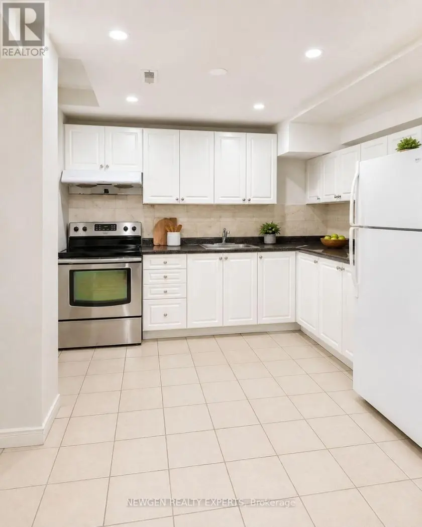 Detached at BSMNT - 35 CASEMORE ROAD, Toronto