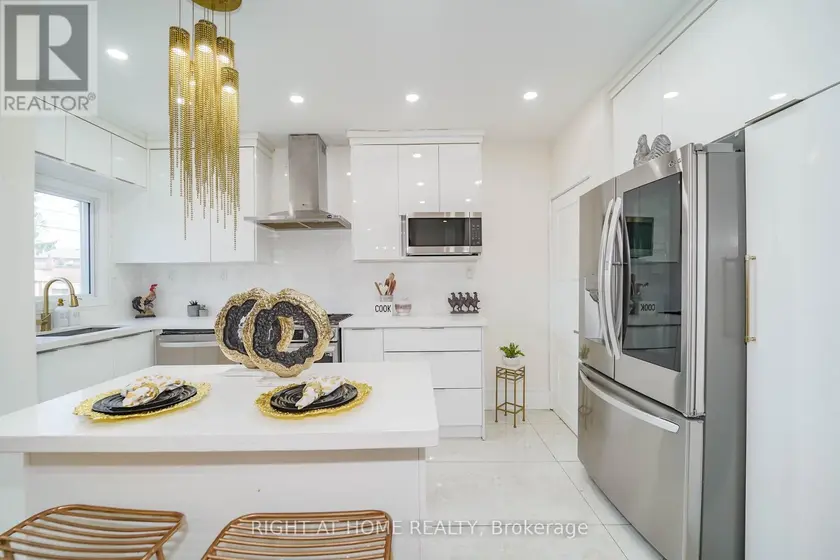 Detached at 174 AYLESWORTH AVENUE, Toronto