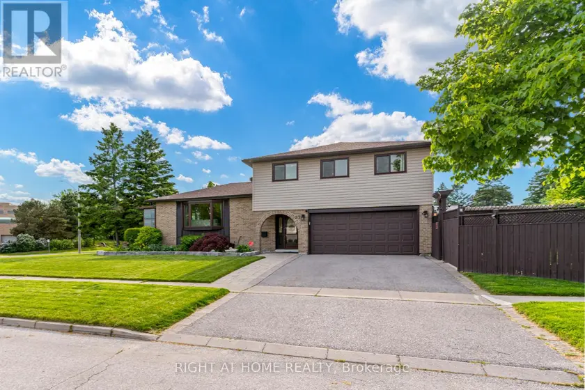 Detached at 51 LEWIN CRESCENT, Ajax