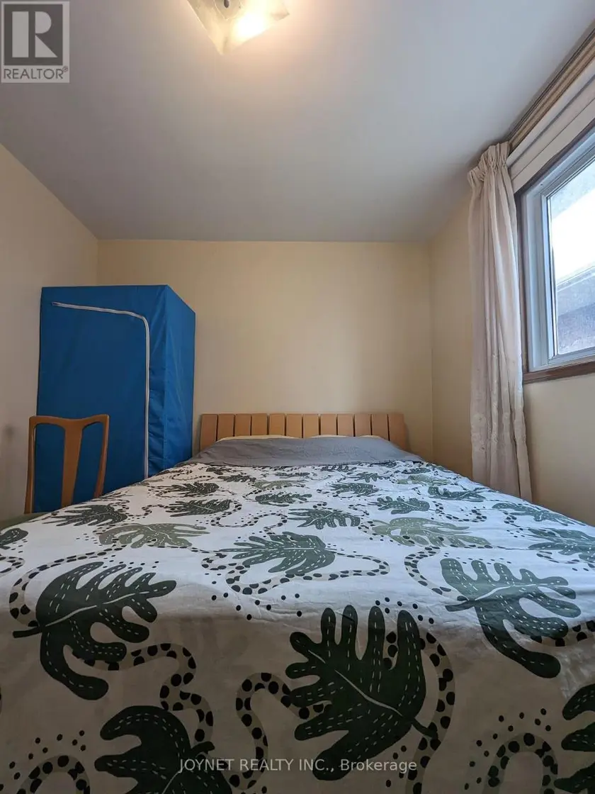 Detached at 17 Firebrace Rd, Toronto E05