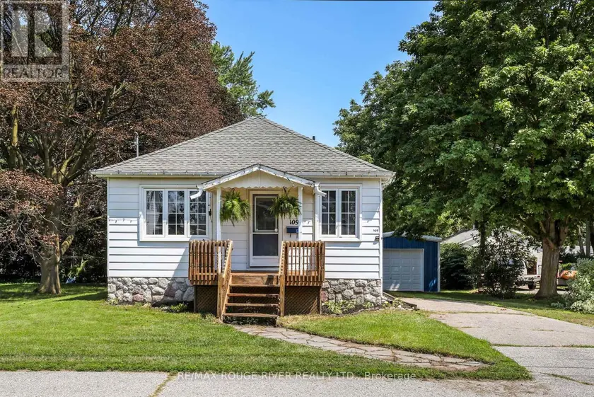 Detached at 109 ELGIN STREET, Clarington