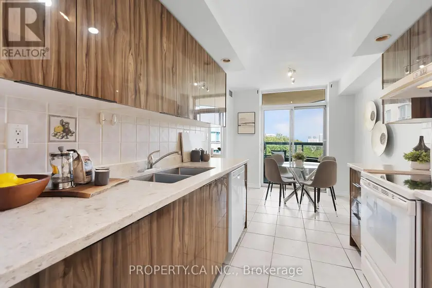 Apartment at 962 - 123 OMNI DRIVE, Toronto