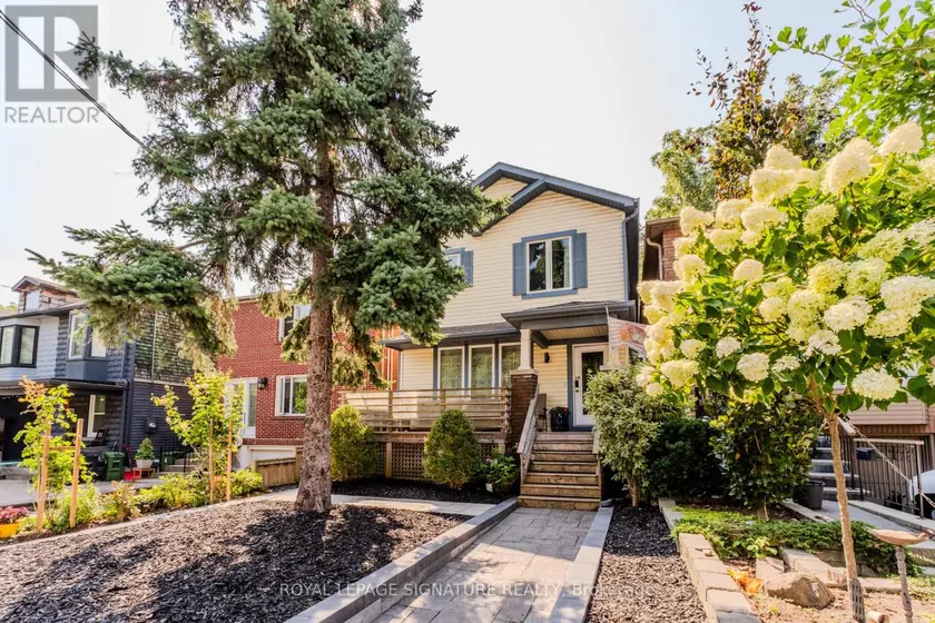 Detached at 15 BATTENBERG AVENUE, Toronto