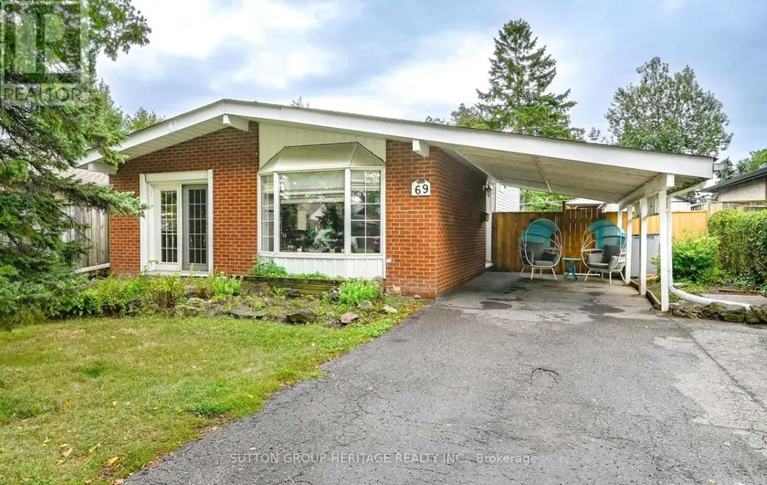 Detached at 69 CLEMENTS ROAD E, Ajax