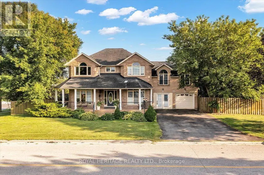 Detached at 828 WILDFLOWER COURT, Oshawa