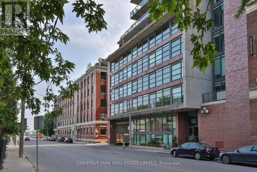 Apartment at 901 - 90 BROADVIEW AVENUE, Toronto