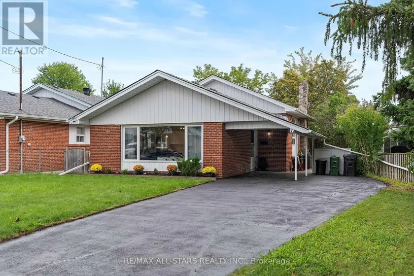 Detached at 11 PENZANCE DRIVE, Toronto