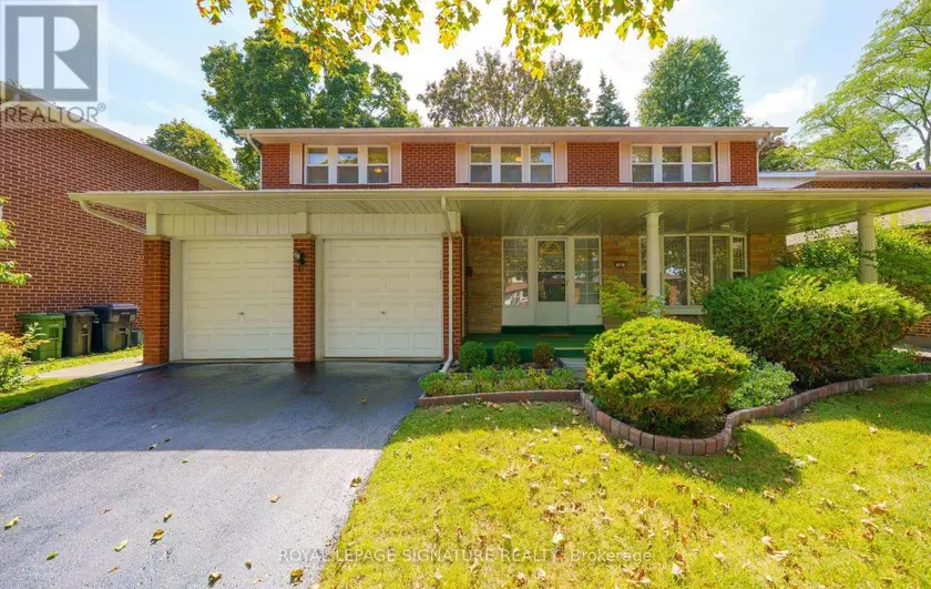 Detached at 86 DUNMURRAY BOULEVARD, Toronto