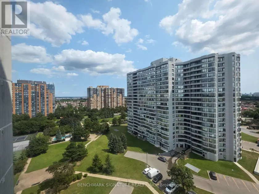 Apartment at 1409 - 300 ALTON TOWERS CIRCLE, Toronto
