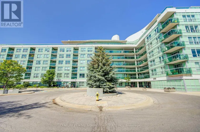 Apartment at 227 - 60 FAIRFAX CRESCENT, Toronto