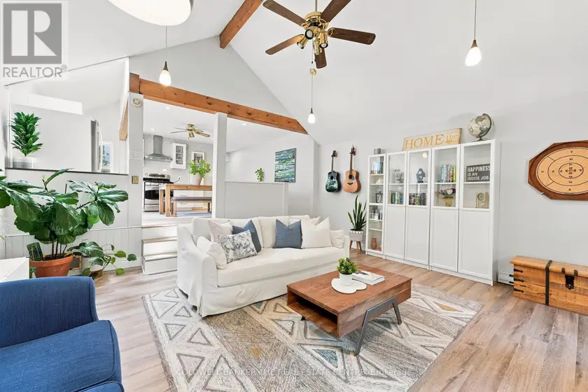 Detached at 15 PRESLEY AVENUE, Toronto