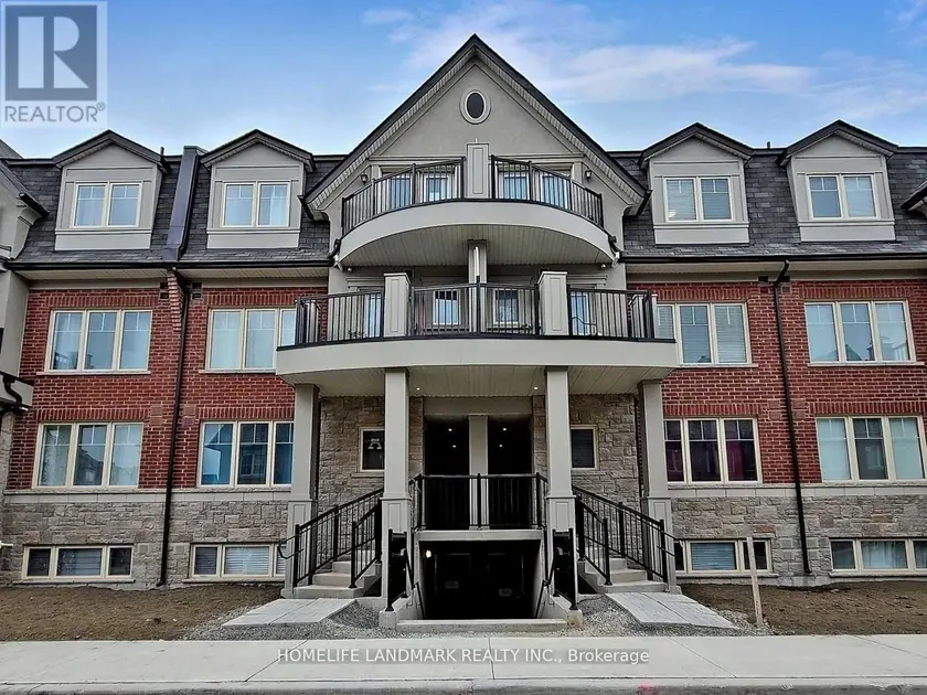 Townhouse at 17 - 15 EATON PARK LANE, Toronto
