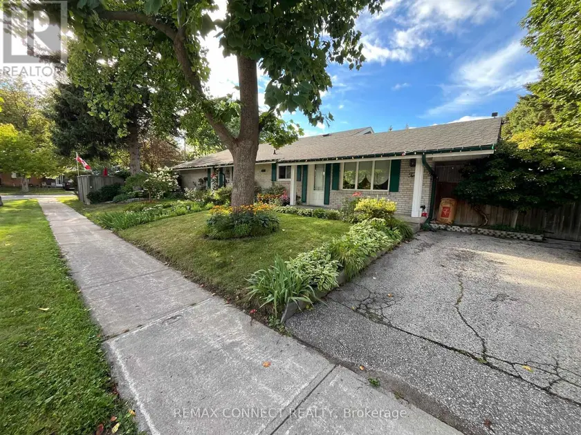 Detached at 2 HAPLEY DRIVE, Toronto