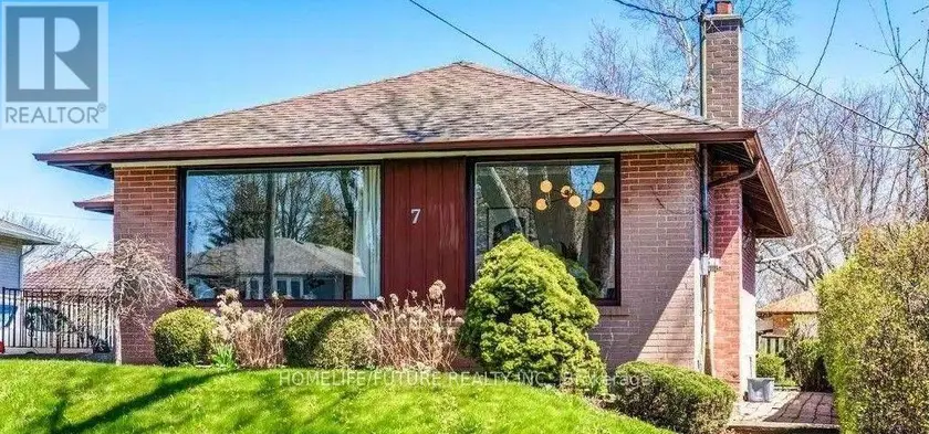 Detached at MAIN - 7 STONEHENGE CRESCENT, Toronto