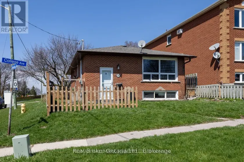 Multiplex at MAIN - 324 COLLEGE AVENUE, Oshawa