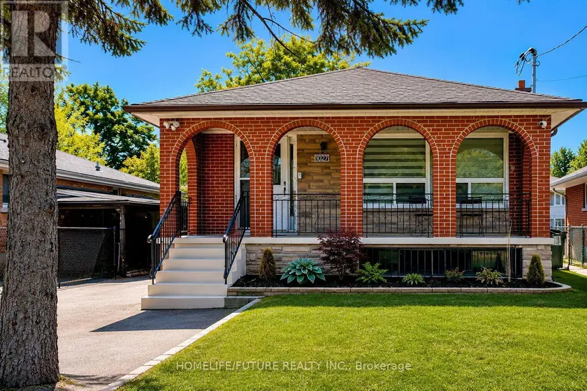 Detached at BSMT - 1027 DANFORTH ROAD, Toronto