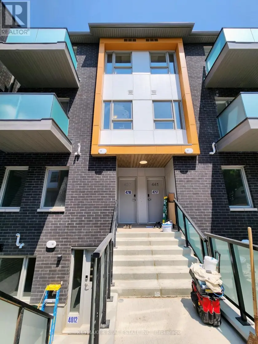 Townhouse at 439 - 2789 EGLINTON AVENUE E, Toronto