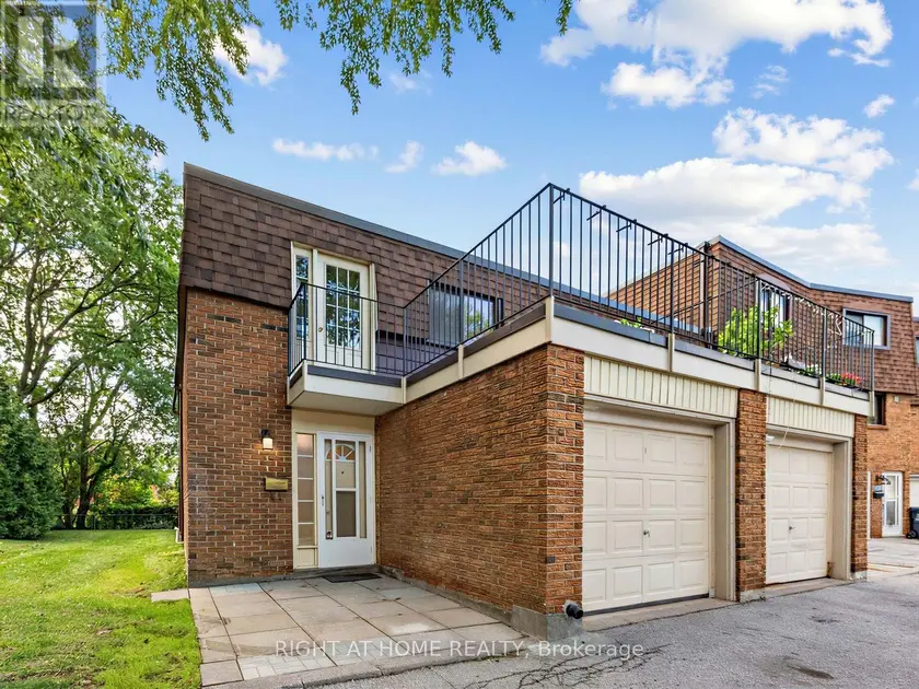 Townhouse at 336 SPRUCEWOOD COURT, Toronto