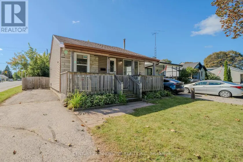 Detached at 1 EDWARD STREET, Ajax