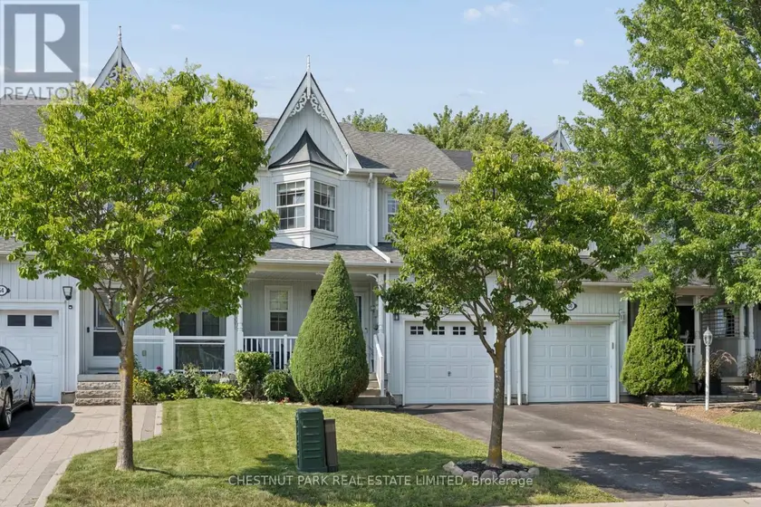 Townhouse at 52 BEXLEY CRESCENT, Whitby