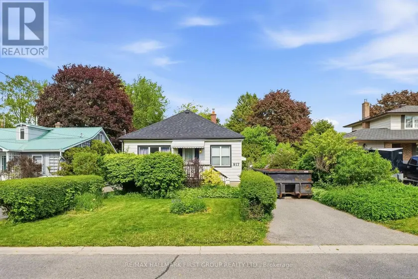Detached at 917 GREEN STREET, Whitby