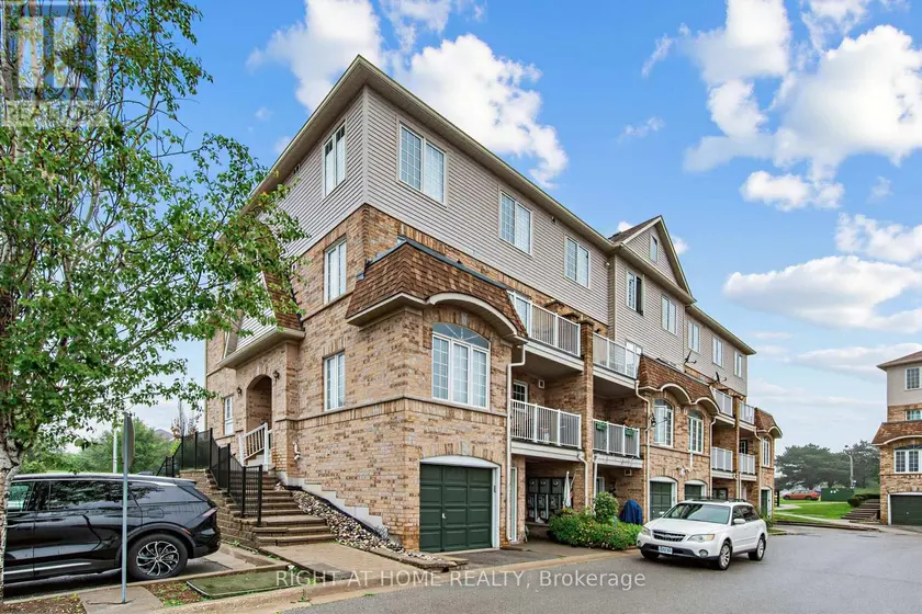 Townhouse at 93 - 200 MCLEVIN AVENUE, Toronto