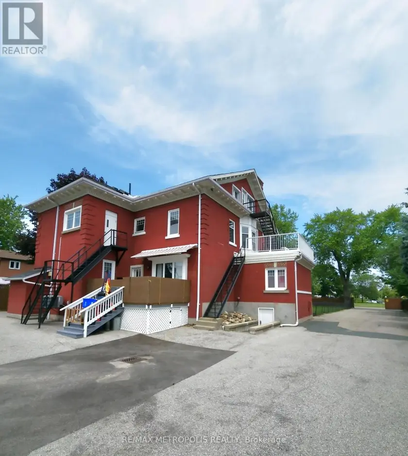 Multiplex at UPPER #2 - 1110 SIMCOE STREET S, Oshawa