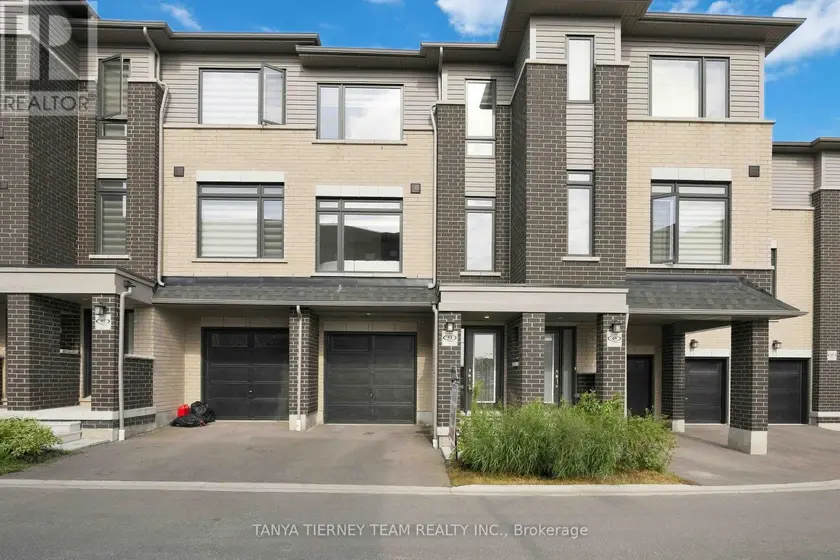 Townhouse at 53 EMMAS WAY, Whitby