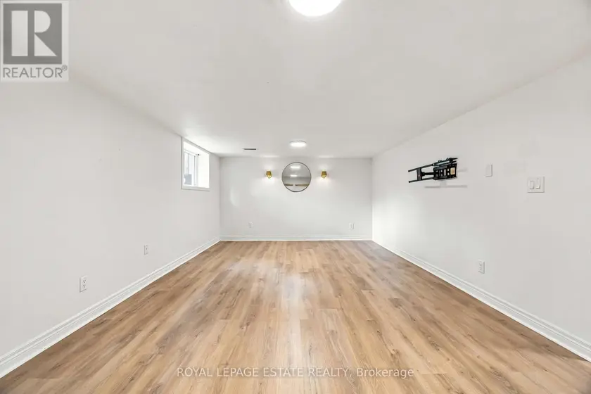 Detached at LOWER - 17 ARDEN CRESCENT, Toronto