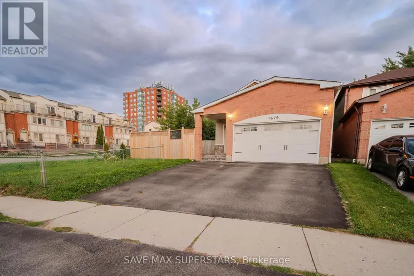 Detached at 1679 PORTLAND COURT, Pickering
