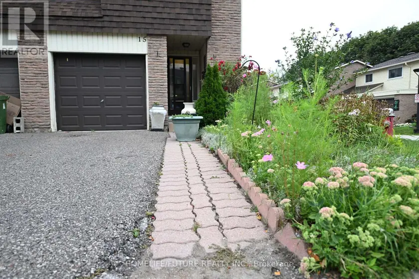 Townhouse at 15 - 351 MILITARY TRAIL, Toronto