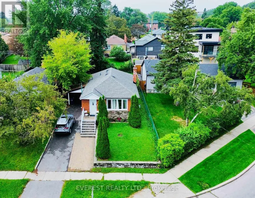 Detached at 130 PORTSDOWN ROAD, Toronto