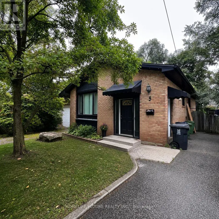 Detached at 5 WATSON STREET, Toronto