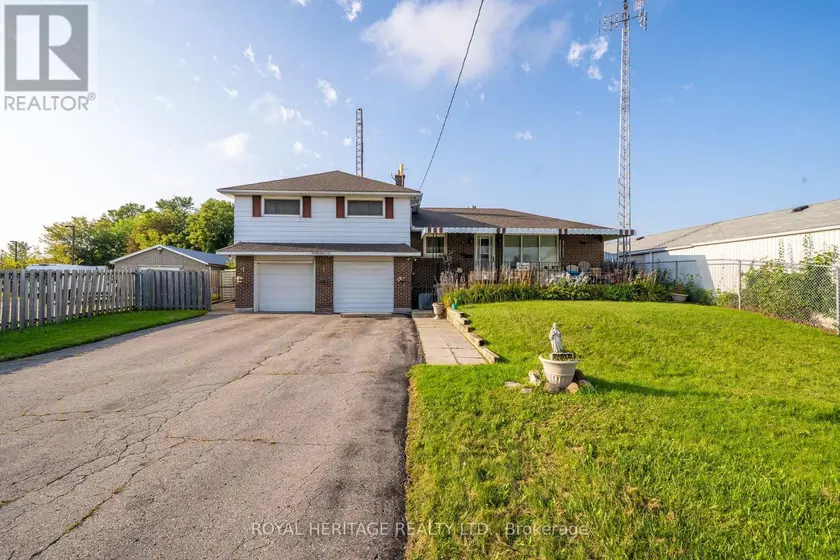 Detached at 1000 TAUNTON ROAD E, Whitby