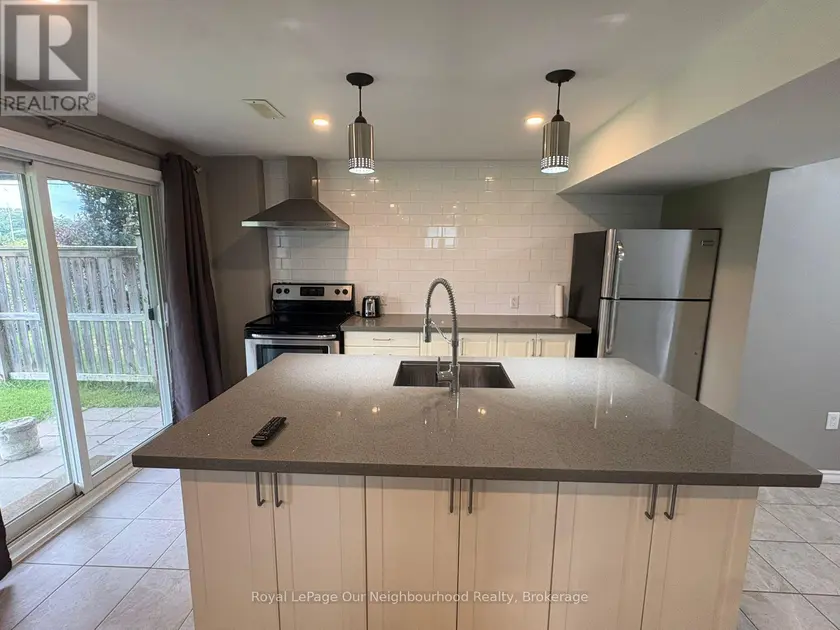 Detached at 1 RICHARD DAVIES CRESCENT, Clarington