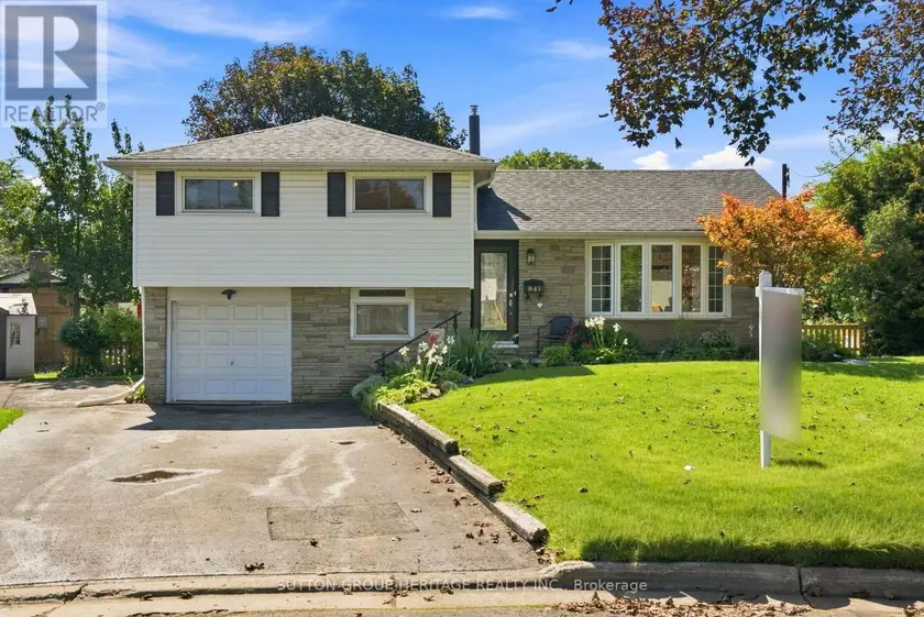 Detached at 843 CARNATION COURT, Oshawa