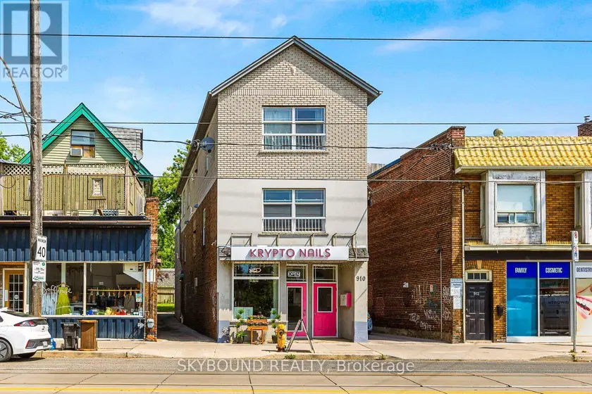 Multiplex at 1 - 910 KINGSTON ROAD S, Toronto