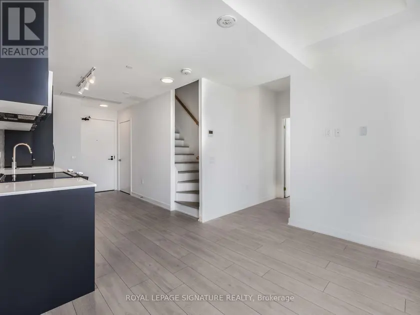 Apartment at 167 - 1610 CHARLES STREET, Whitby