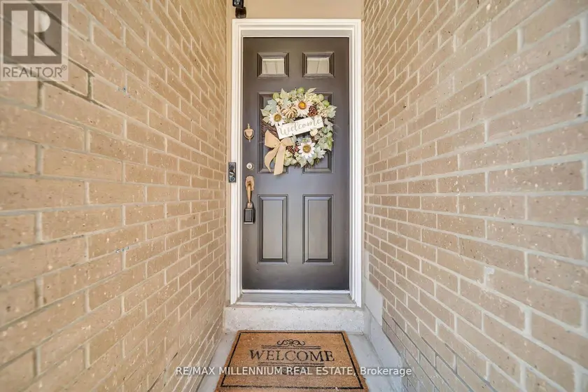 Townhouse at 62 CUMBERLAND LANE, Ajax