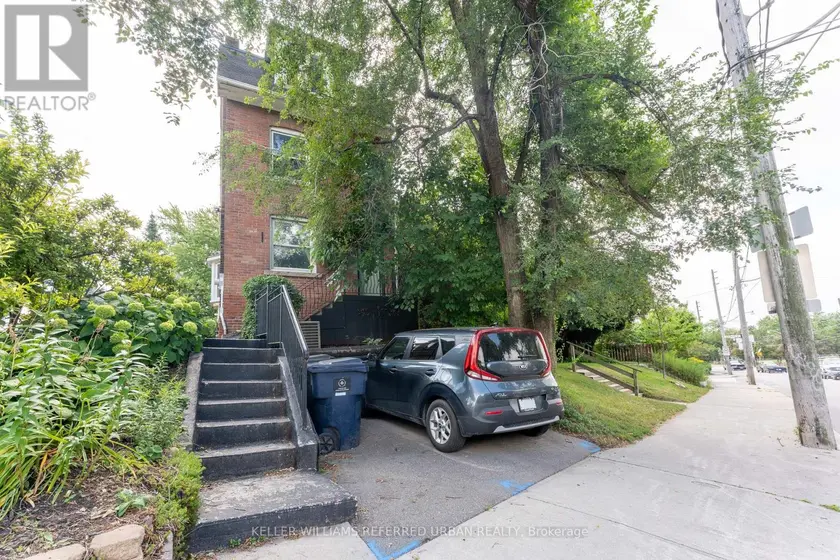 Detached at UPPER - 431 KINGSTON ROAD, Toronto