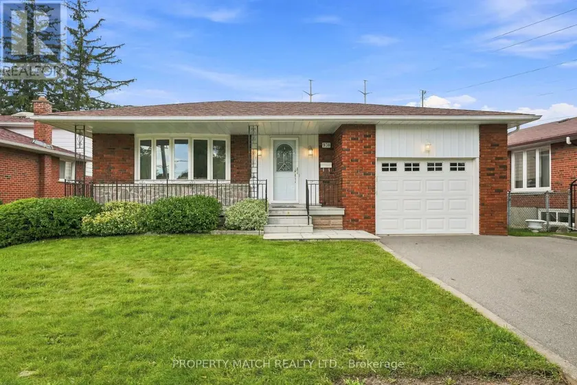 Detached at 938 SCARBOROUGH GOLF CLUB ROAD, Toronto