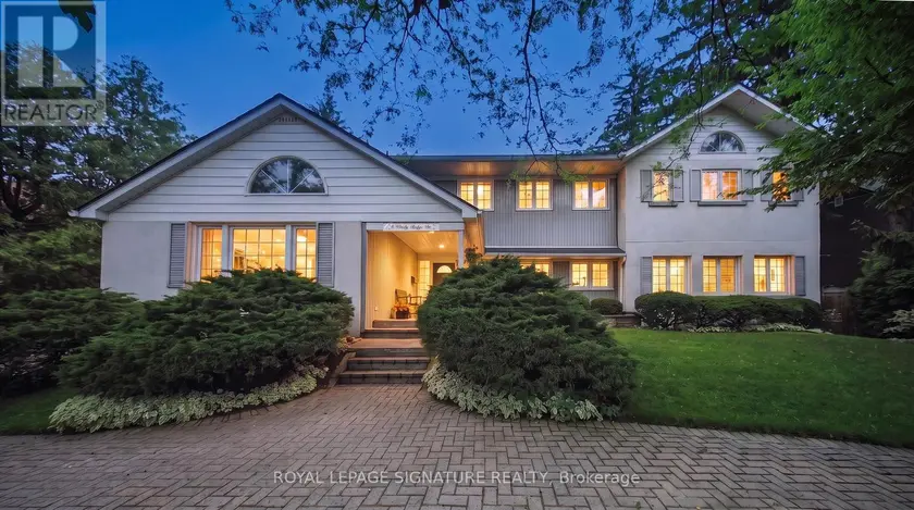 Detached at 8 WINDY RIDGE DRIVE, Toronto