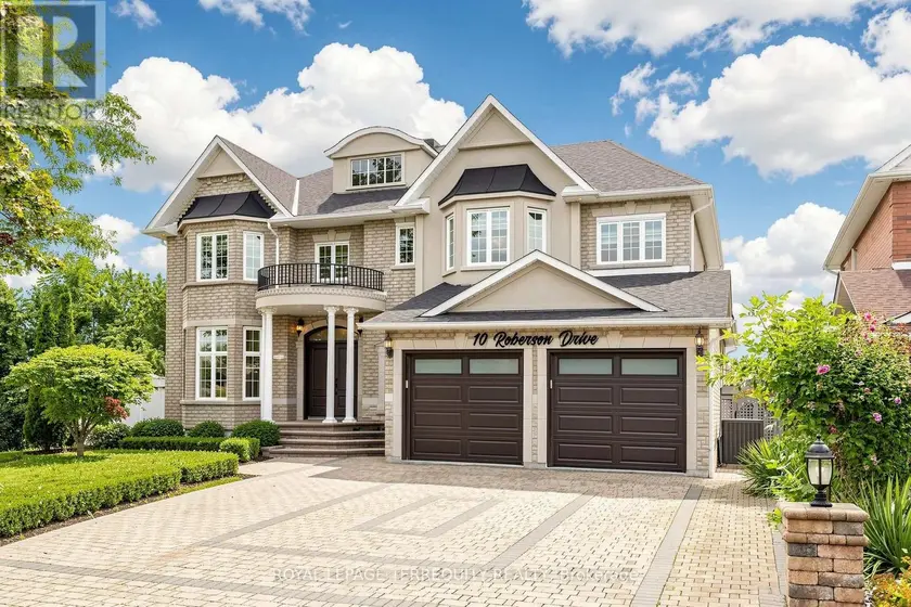 Detached at 10 ROBERSON DRIVE, Ajax