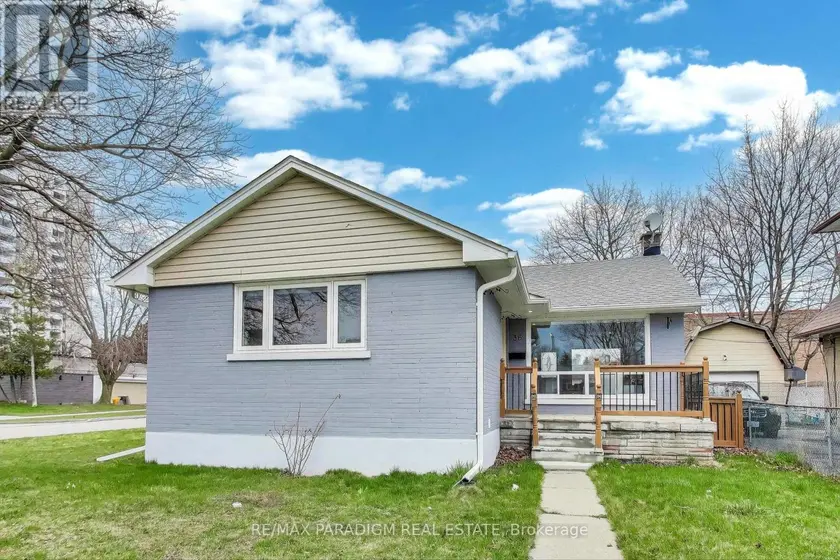 Detached at UPPER - 36 RIDEOUT STREET, Ajax