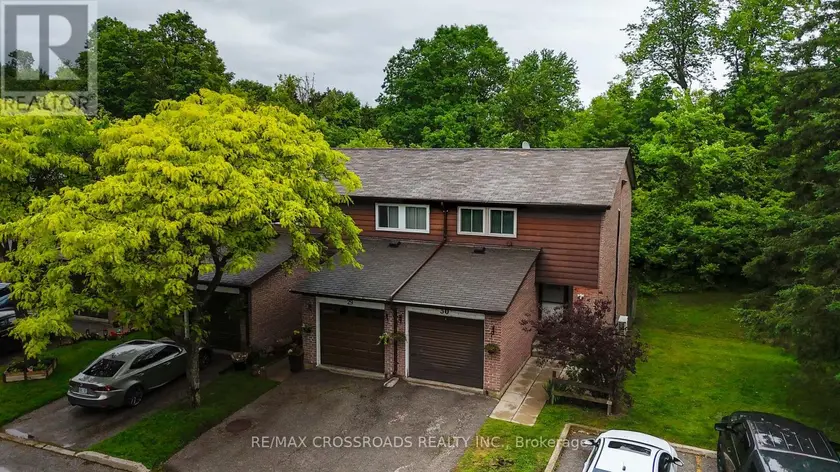 Townhouse at 30 - 350 CAMELOT COURT, Oshawa