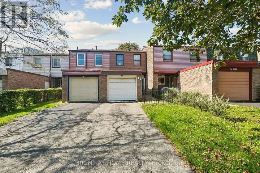 Townhouse at 12 L'AMOREAUX DRIVE, Toronto