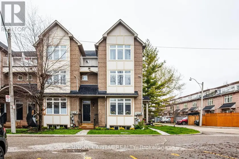 Townhouse at 8 - 1 BASTEDO AVENUE, Toronto