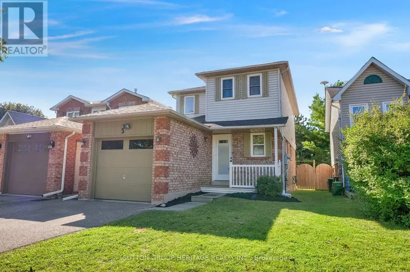 Semi-Detached/Link at 5 FENWICK AVENUE, Clarington