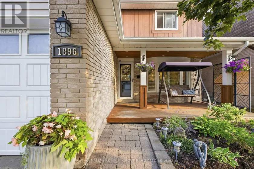 Detached at 1896 NEW STREET, Pickering