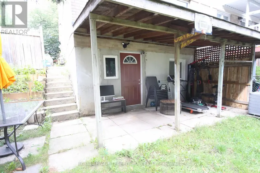 Semi-Detached/Link at BSMT - 33 PARSELL SQUARE, Toronto